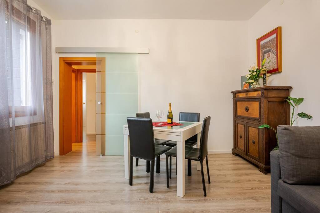 Lovely House Claudia-Perfetto Per Venezia Mestre Exterior foto